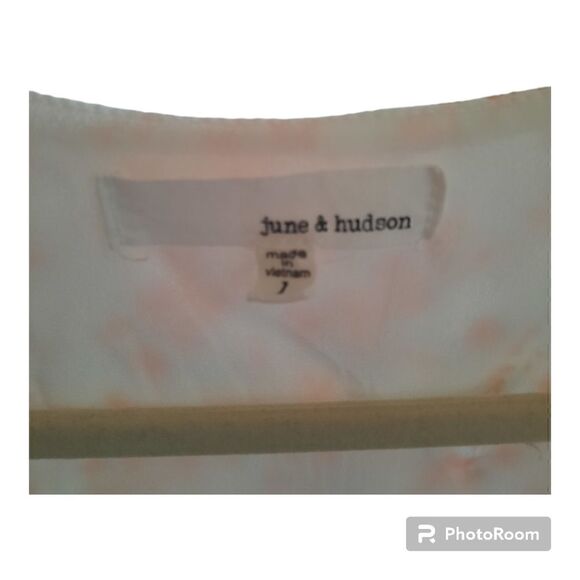 June & Hudson Floral Faux Wrap Crop Top - Picture 2 of 3